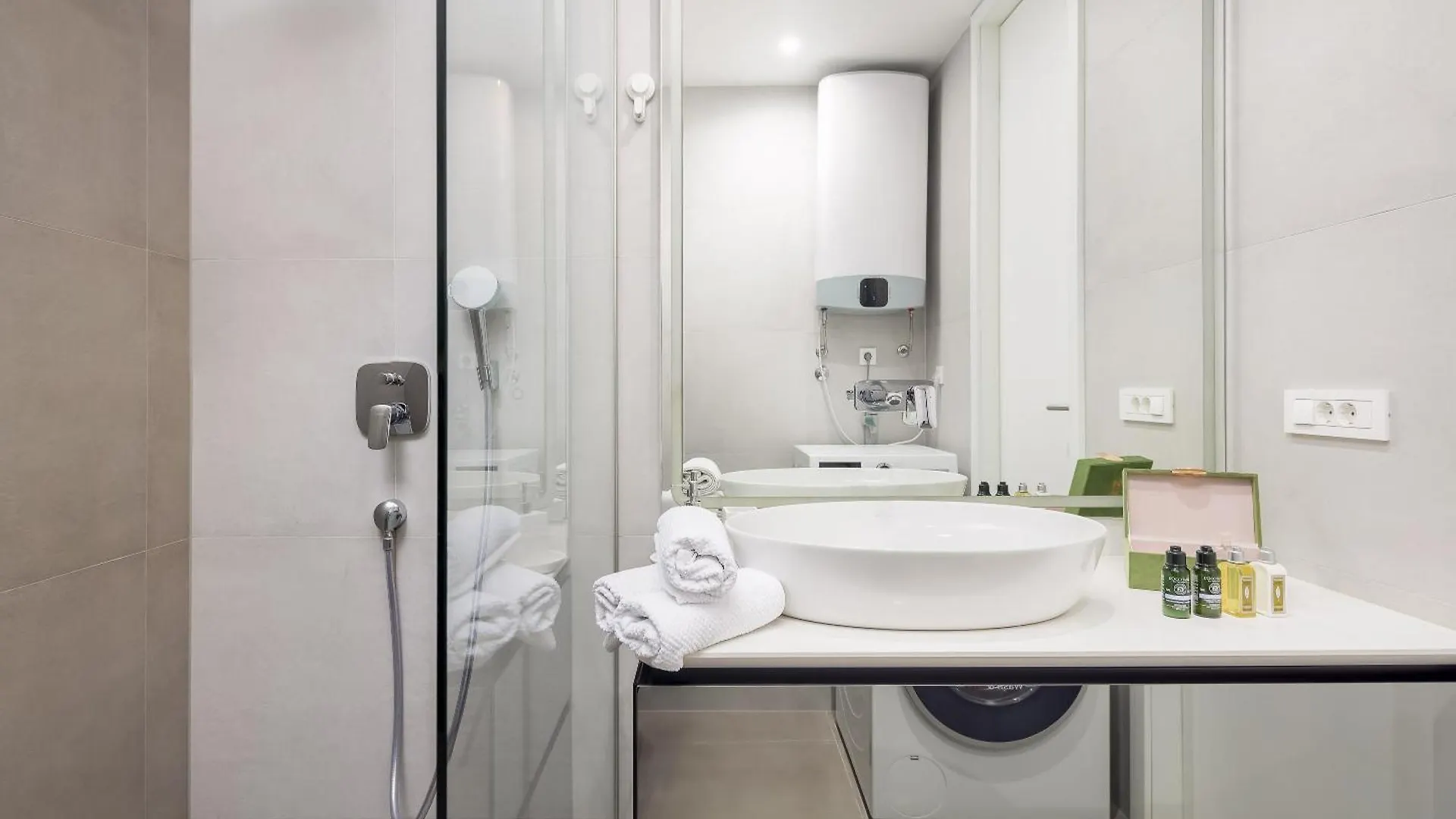 ספליט New Luxury Apartment With Private Heated Pool And Amazing Terrace With Seaview